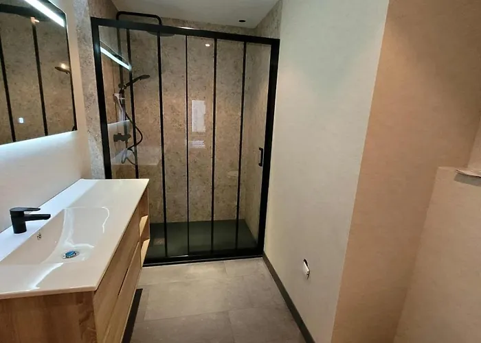 Les Hirondelles 14 Pers Gitesdes2vallees *