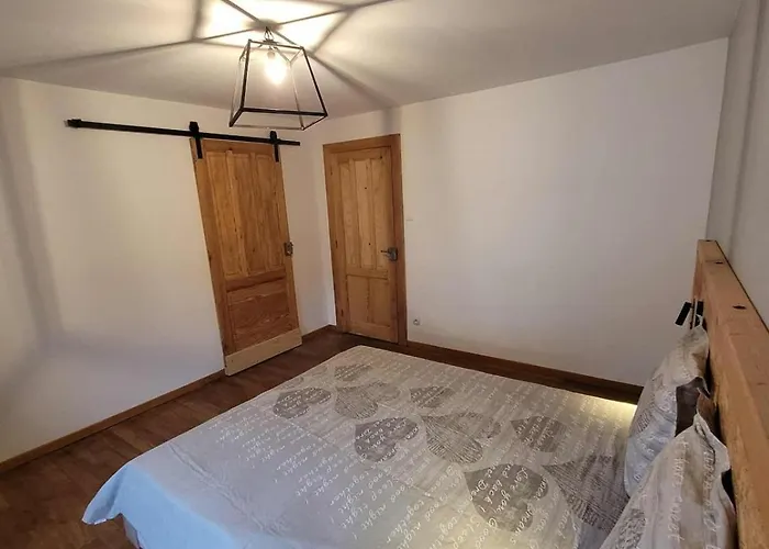 Les Hirondelles 14 Pers Gitesdes2vallees Lägenhet