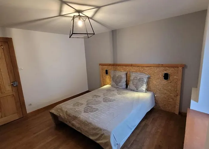 Les Hirondelles 14 Pers Gitesdes2vallees Lägenhet Cornimont